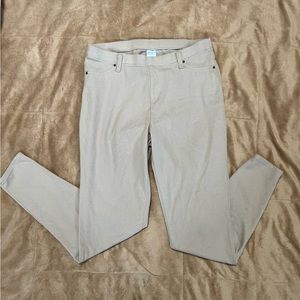 Time and Tru khaki begging